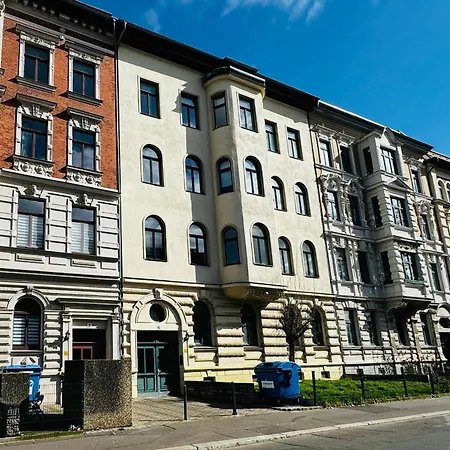 公寓 Sudenburgnest - Studio-apartment Mit Ipad, Boxspringbett, Smart-tv & Waschmaschine 马格德堡