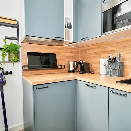 Sudenburgnest - Studio-apartment Mit Ipad, Boxspringbett, Smart-tv & Waschmaschine Apartamento Magdeburgo