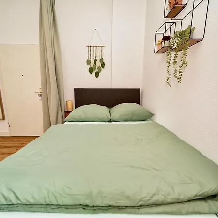 公寓 Sudenburgnest - Studio-apartment Mit Ipad, Boxspringbett, Smart-tv & Waschmaschine