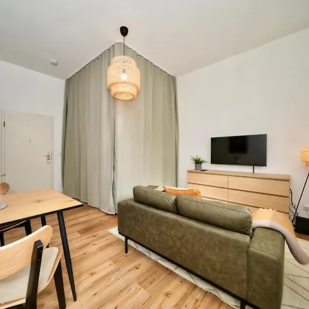 Apartamento Sudenburgnest - Studio-apartment Mit Ipad, Boxspringbett, Smart-tv & Waschmaschine