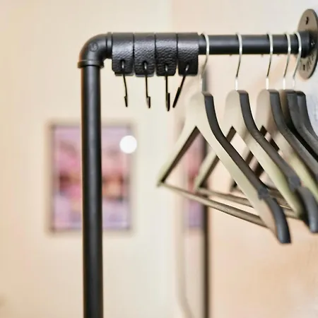 Sudenburgnest - Studio-apartment Mit Ipad, Boxspringbett, Smart-tv & Waschmaschine 公寓 *