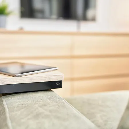 Sudenburgnest - Studio-apartment Mit Ipad, Boxspringbett, Smart-tv & Waschmaschine *