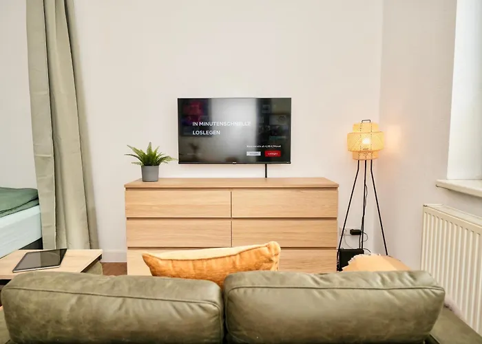 Sudenburgnest - Studio-apartment Mit Ipad, Boxspringbett, Smart-tv & Waschmaschine 公寓