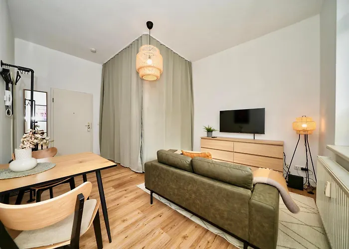 شقة Sudenburgnest - Studio-apartment Mit Ipad, Boxspringbett, Smart-tv & Waschmaschine