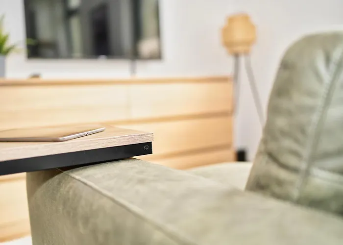 Sudenburgnest - Studio-apartment Mit Ipad, Boxspringbett, Smart-tv & Waschmaschine شقة ماغديبورغ