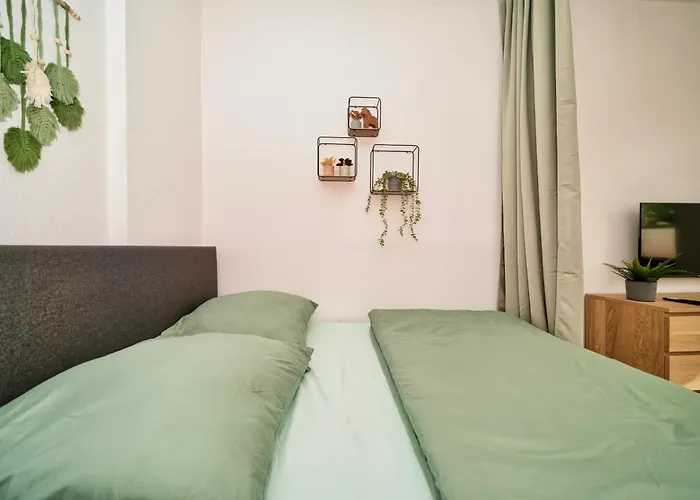 شقة Sudenburgnest - Studio-apartment Mit Ipad, Boxspringbett, Smart-tv & Waschmaschine ماغديبورغ